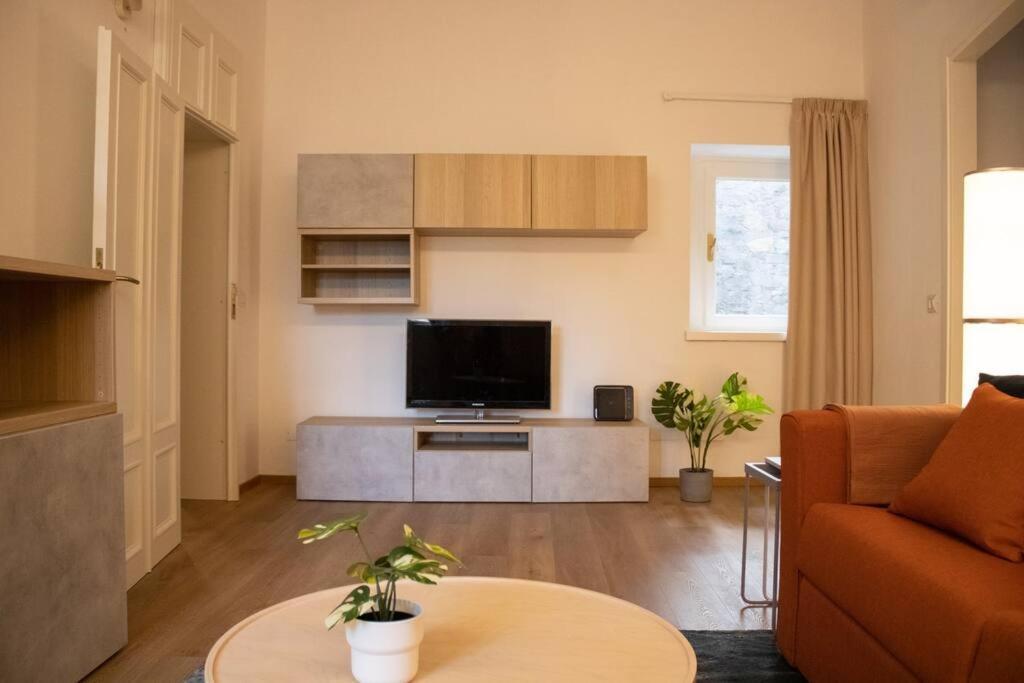 Marilu's Home: Behind San Martino Appartement