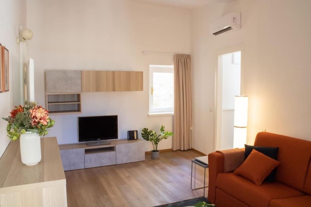 Marilu's Home: Behind San Martino Appartement Lucques